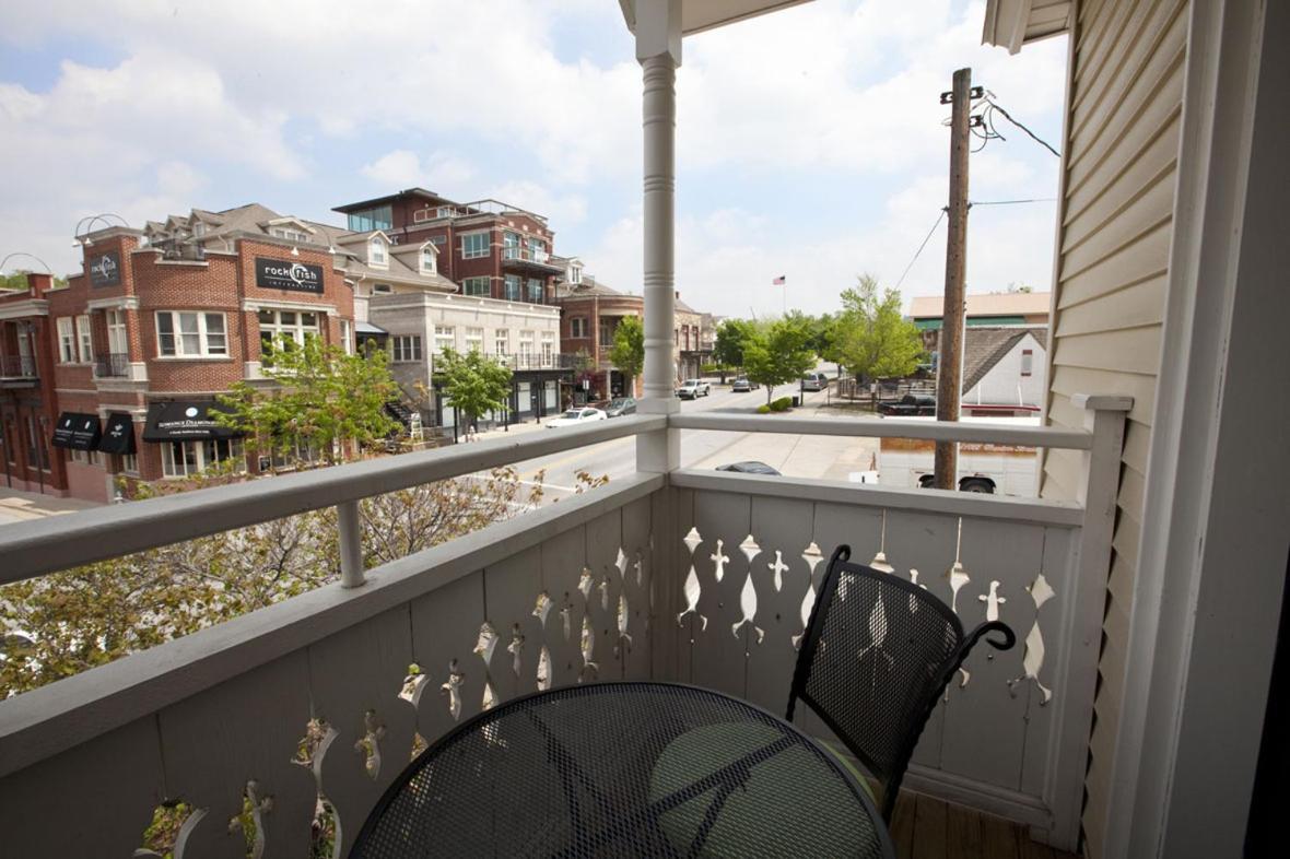 Dickson Street Bed & Breakfast